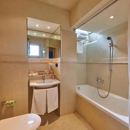 Bed and Breakfast La Gazzara Castell'in 4*